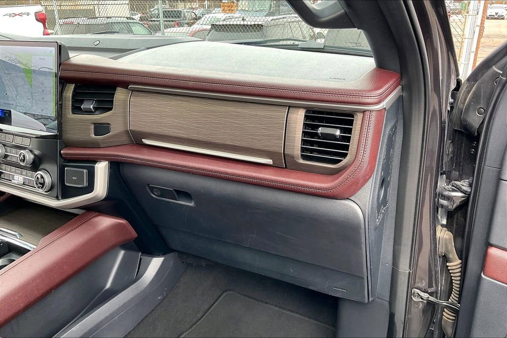 Certified 2024 Ford Expedition Limited image 15