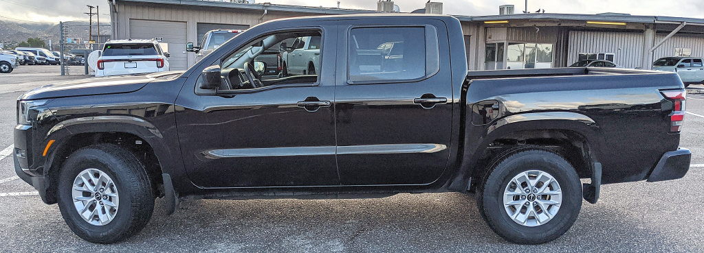 Used 2024 Nissan Frontier SV w/ Technology Package AWD/4WD image 5