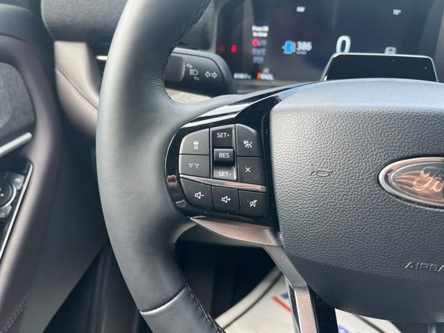 Certified 2025 Ford Explorer Platinum image 16