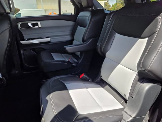 Certified 2023 Ford Explorer XLT w/ Equipment Group 202A RWD image 19