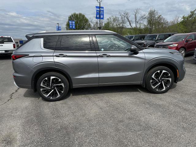 Used 2023 Mitsubishi Outlander SEL AWD/4WD image 8