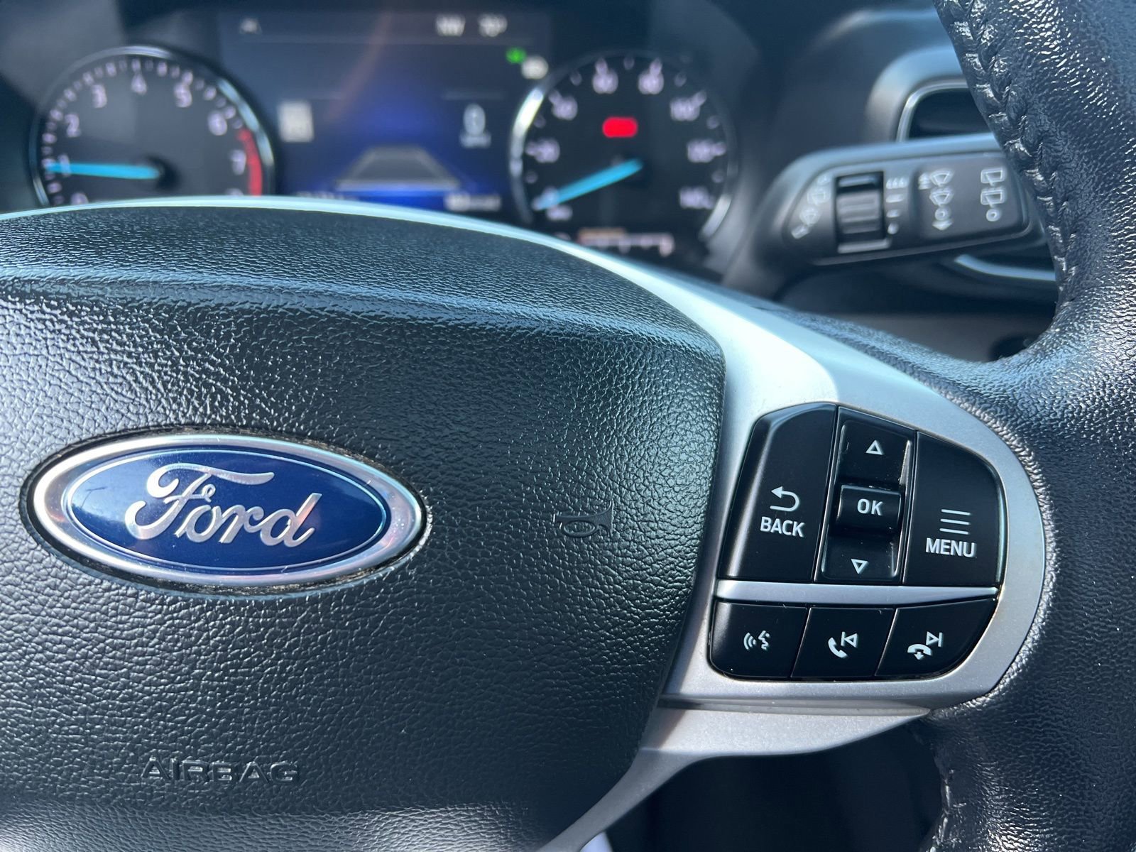 Certified 2022 Ford Explorer XLT w/ Equipment Group 202A image 26