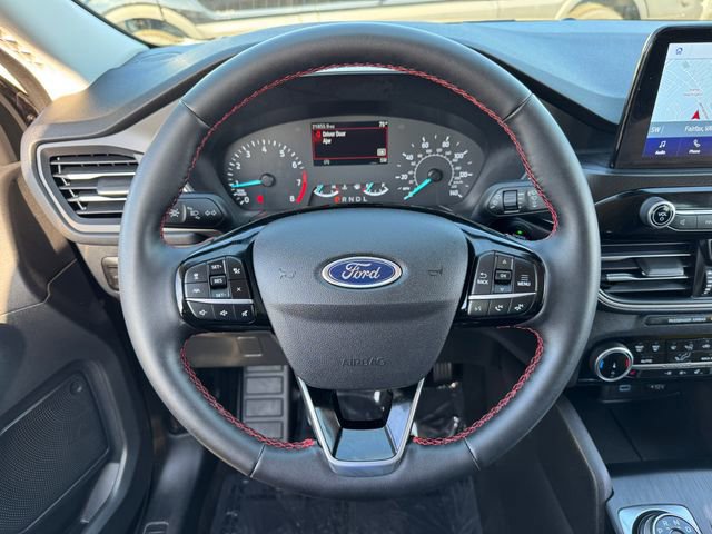 Certified 2022 Ford Escape SEL w/ SEL Stealth AWD Package image 21
