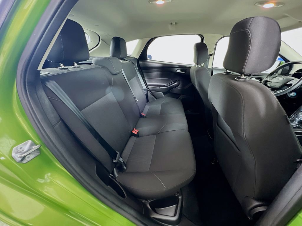 Certified 2018 Ford Focus SE w/ Cold Weather Package image 29