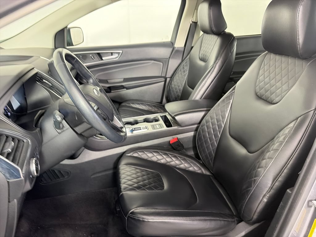 Certified 2024 Ford Edge Titanium AWD/4WD image 11
