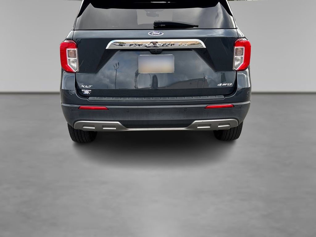 Certified 2022 Ford Explorer XLT w/ Equipment Group 202A image 5