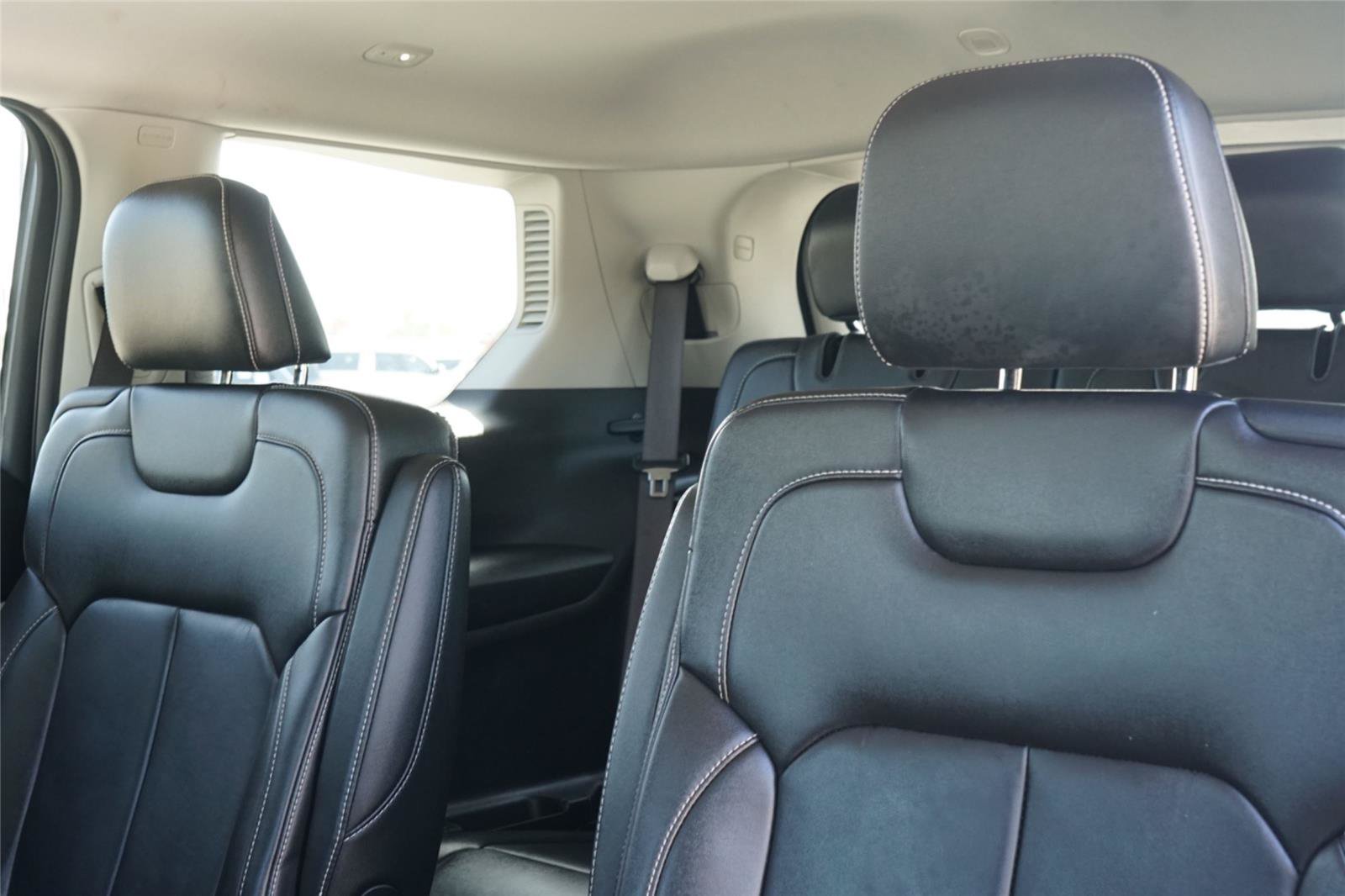 Used 2021 Jeep Grand Cherokee L Limited AWD/4WD image 23
