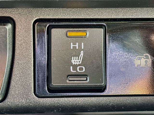 Used 2025 Toyota RAV4 XLE Premium w/ Weather Package FWD image 21