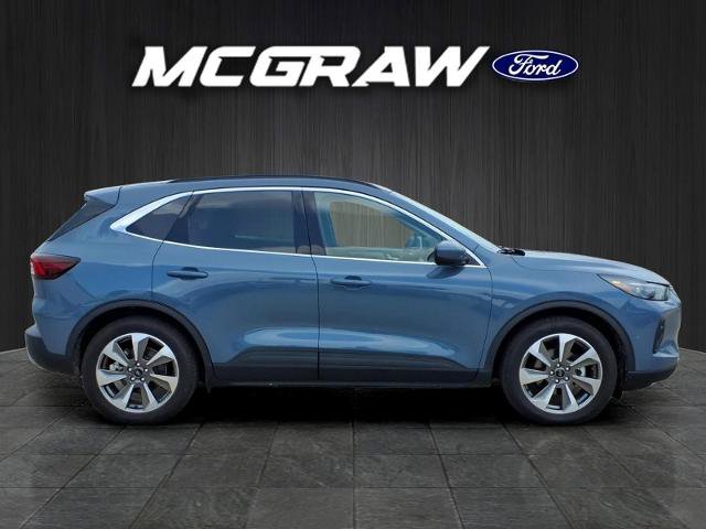 Certified 2025 Ford Escape Platinum FWD image 5