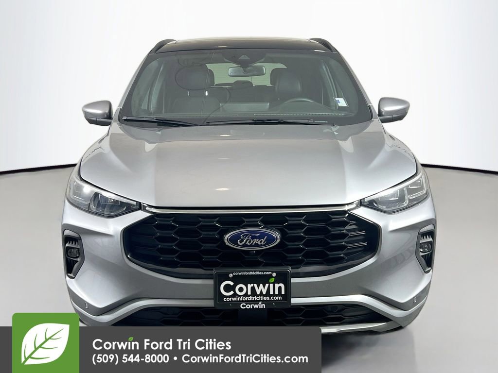 Certified 2024 Ford Escape ST-Line Elite w/ Class II Trailer Tow Package image 4