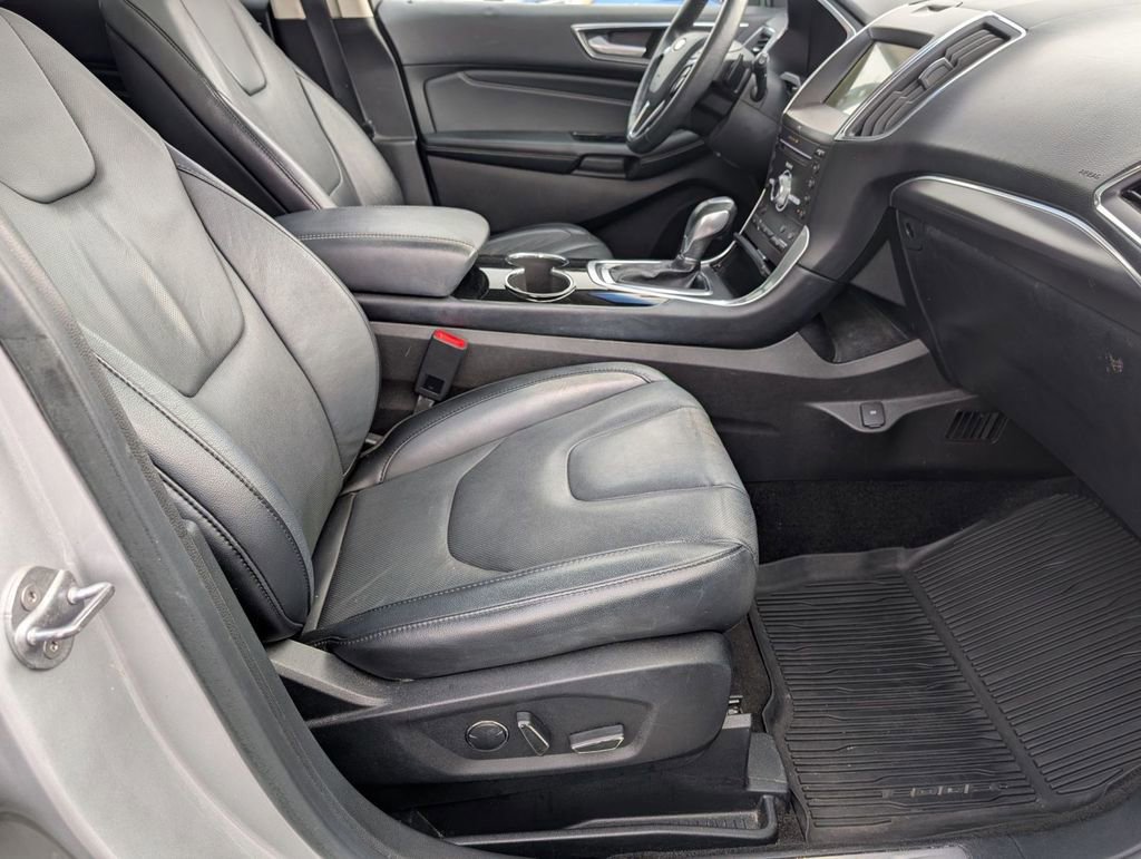 Certified 2017 Ford Edge Titanium w/ Equipment Group 301A image 46