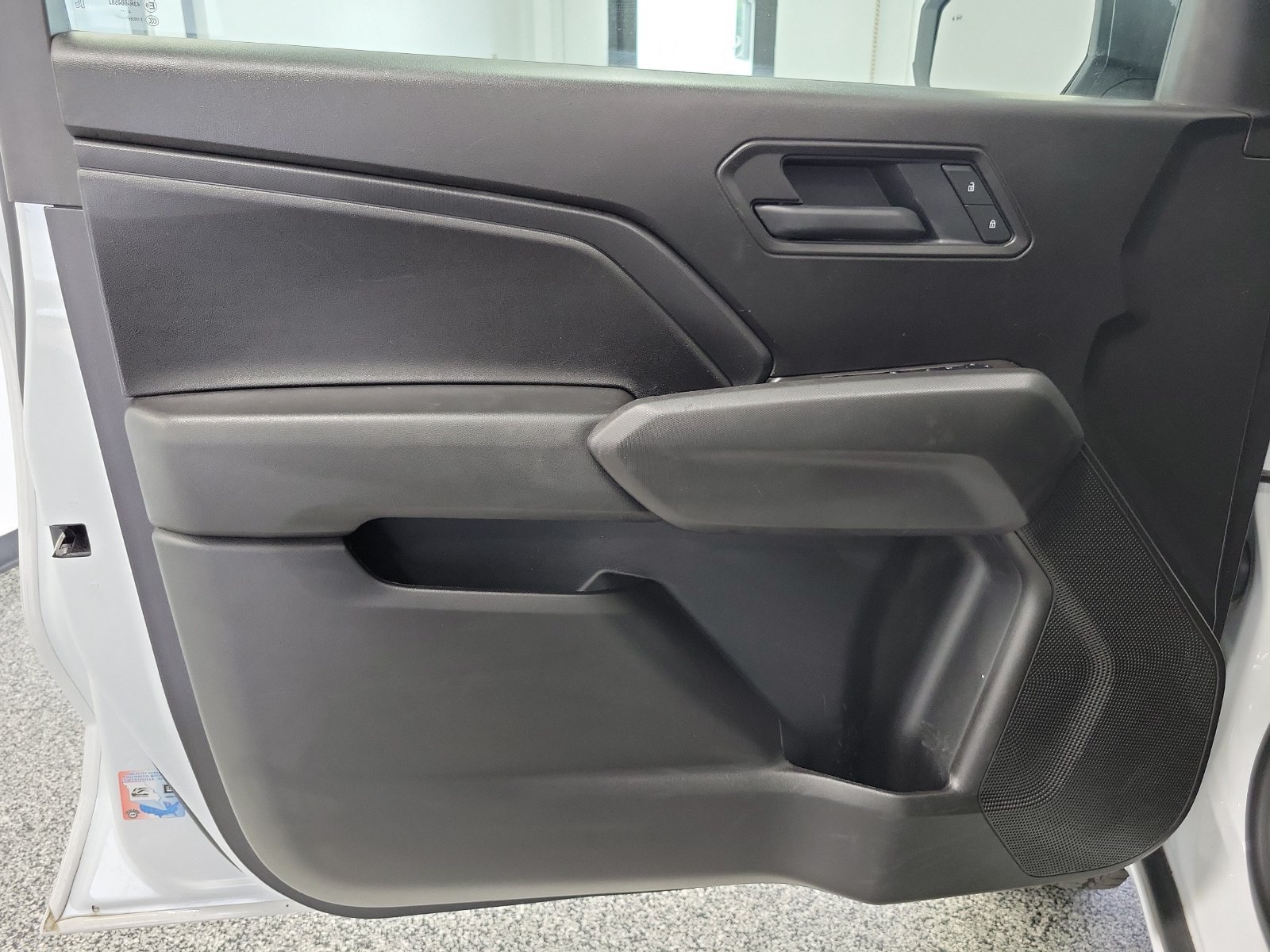 Used 2025 Chevrolet Colorado Trail Boss AWD/4WD image 6