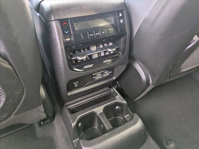 Used 2022 Jeep Grand Cherokee L Laredo w/ Luxury Tech Group I AWD/4WD image 18