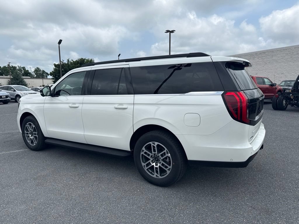 Certified 2025 Ford Expedition Max Active RWD image 3