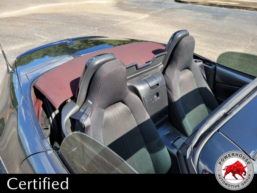 Used 2018 MAZDA MX-5 Miata Club RWD image 16