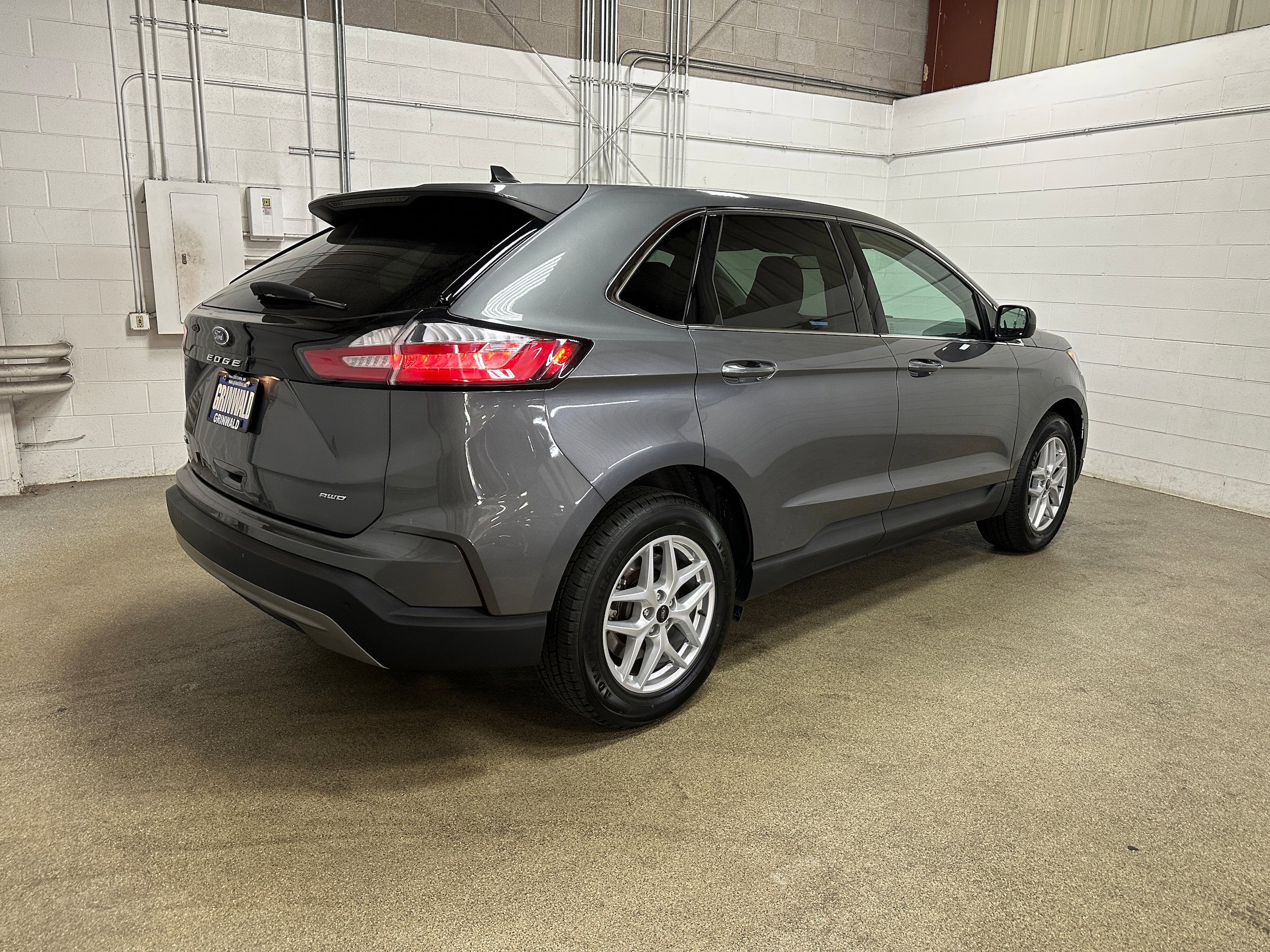 Certified 2024 Ford Edge SEL AWD/4WD image 8