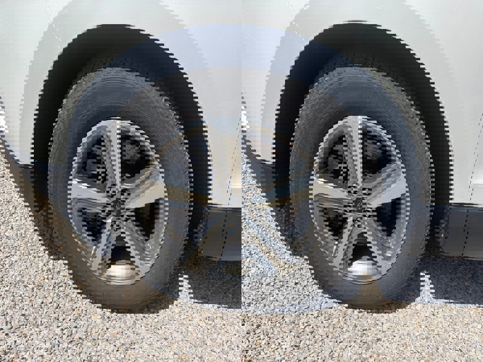 Certified 2023 Ford Edge SEL w/ Convenience Package image 16