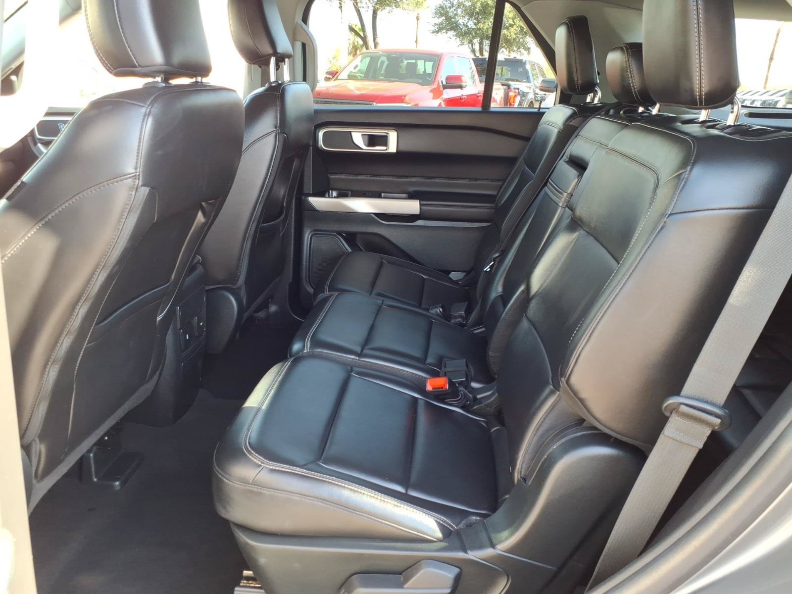 Certified 2023 Ford Explorer XLT w/ Equipment Group 202A RWD image 15