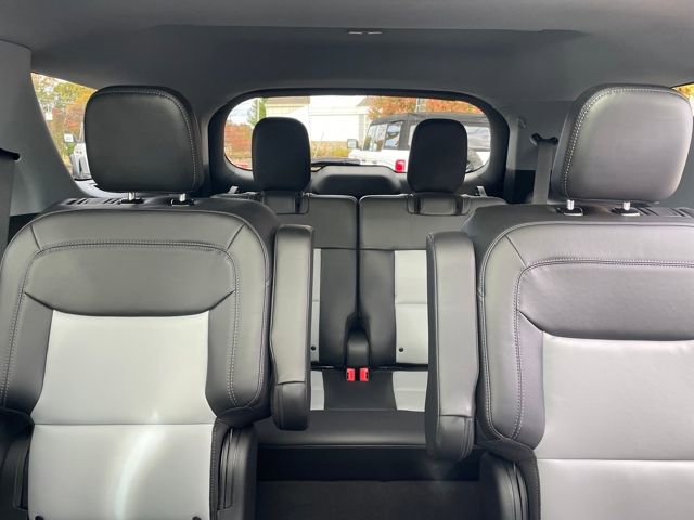 Certified 2023 Ford Explorer XLT w/ Equipment Group 202A image 14