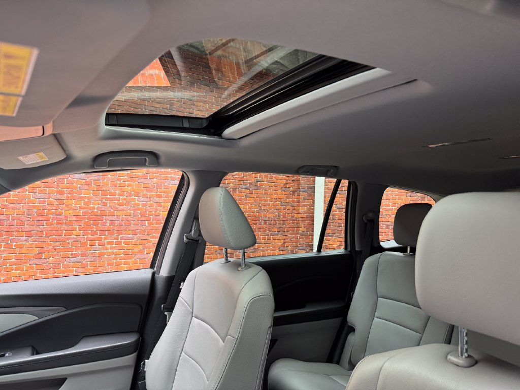 Used 2018 Honda Pilot EX-L image 3