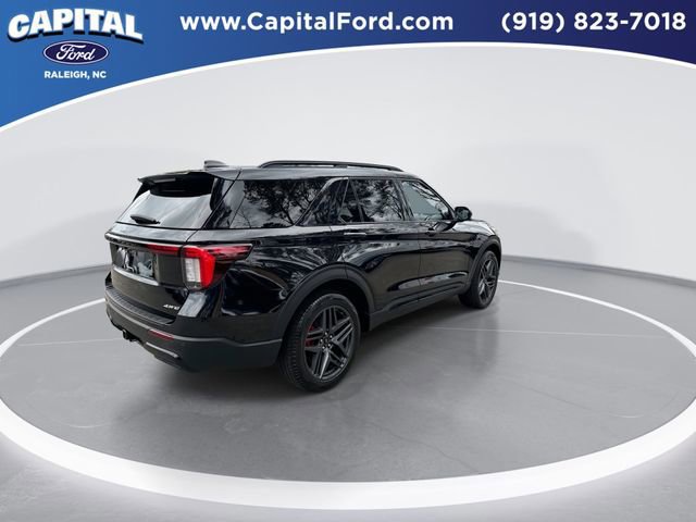 Certified 2025 Ford Explorer ST-Line w/ Premium Package image 6