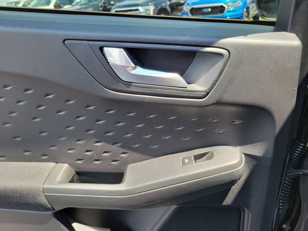 Certified 2020 Ford Escape SE FWD image 15