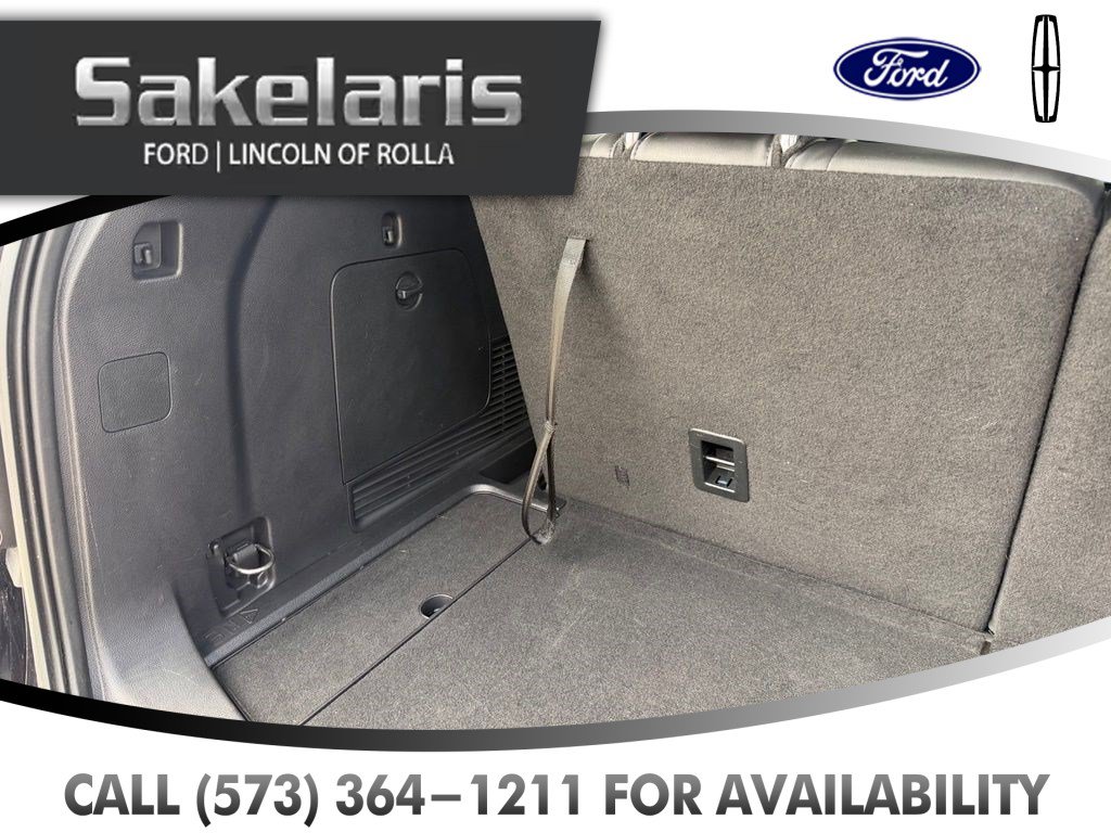 Certified 2022 Ford Explorer XLT w/ Equipment Group 202A AWD/4WD image 41