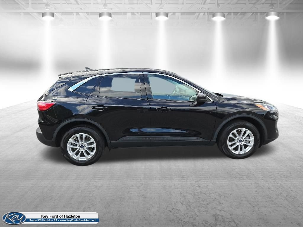Certified 2021 Ford Escape SE w/ Cold Weather Package AWD/4WD image 16