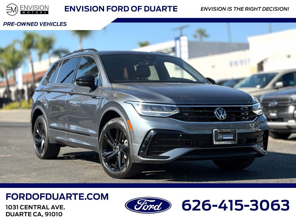 Used 2023 Volkswagen Tiguan SE R-Line image 1