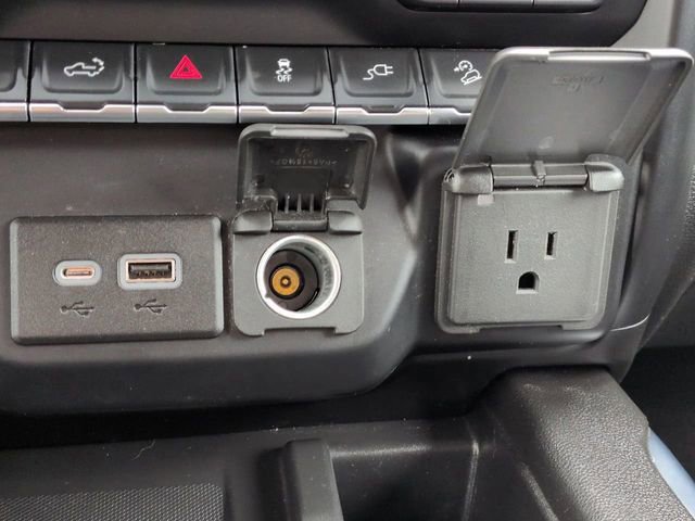 Used 2021 Chevrolet Silverado 1500 LTZ image 24