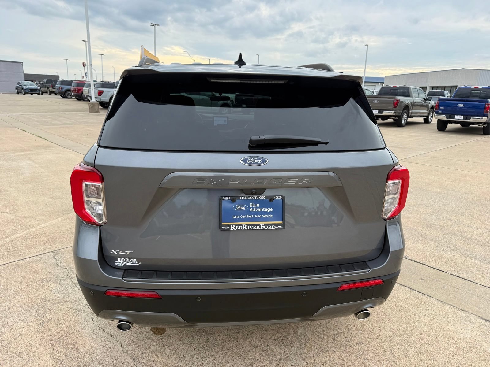 Certified 2024 Ford Explorer XLT w/ Equipment Group 202A RWD image 6