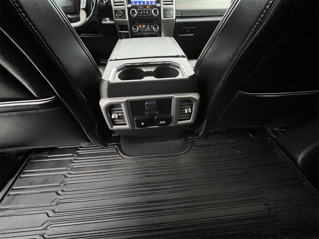 Certified 2021 Ford F350 Platinum image 22