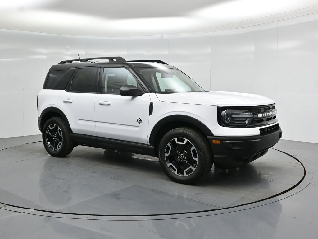 Certified 2022 Ford Bronco Sport Outer Banks w/ Tech Package image 3