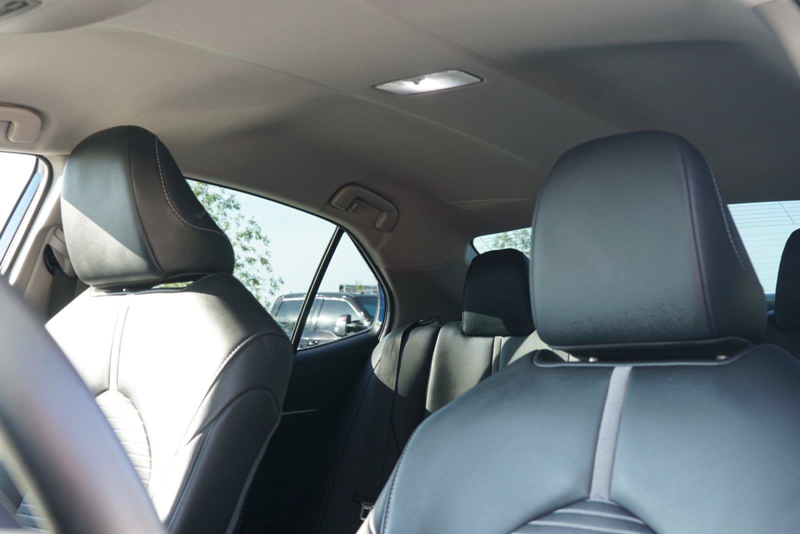 Used 2024 Toyota Camry SE FWD image 11