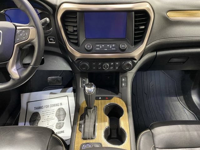 Used 2017 GMC Acadia Denali w/ Technology Package AWD/4WD image 15