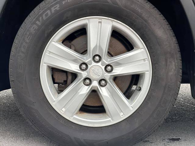 Used 2017 Chevrolet Trax LT w/ Driver Confidence Package AWD/4WD image 14