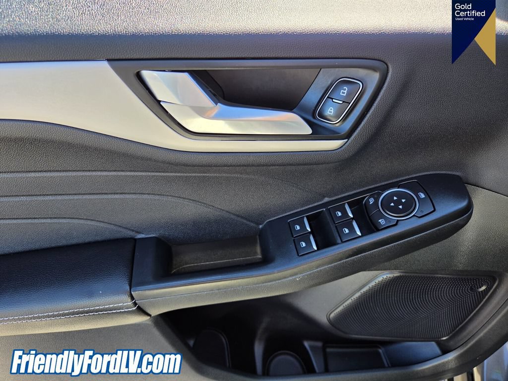 Certified 2022 Ford Escape SEL FWD image 21