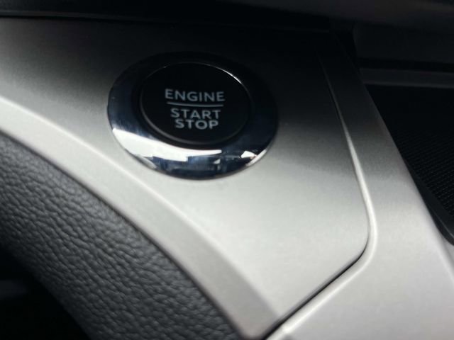 Certified 2022 Ford Explorer XLT w/ Equipment Group 202A image 36