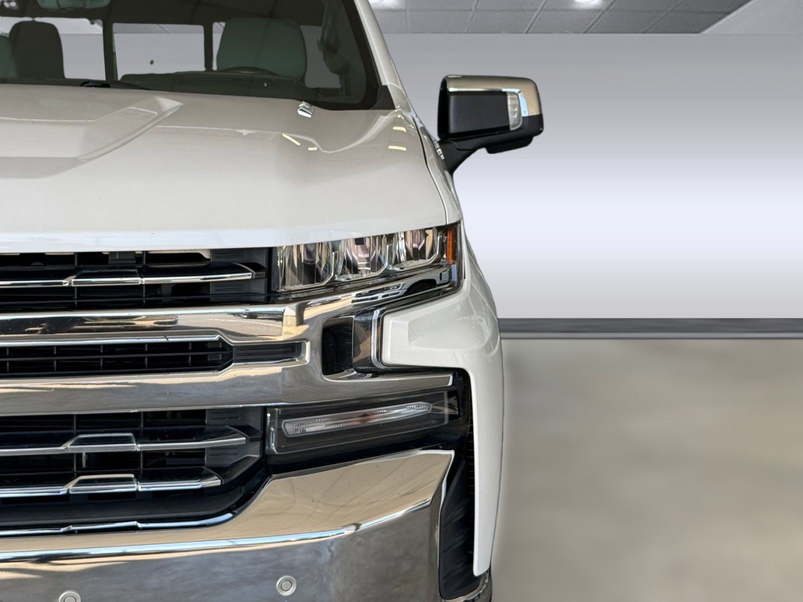 Used 2020 Chevrolet Silverado 1500 LTZ w/ LTZ Plus Package AWD/4WD image 11