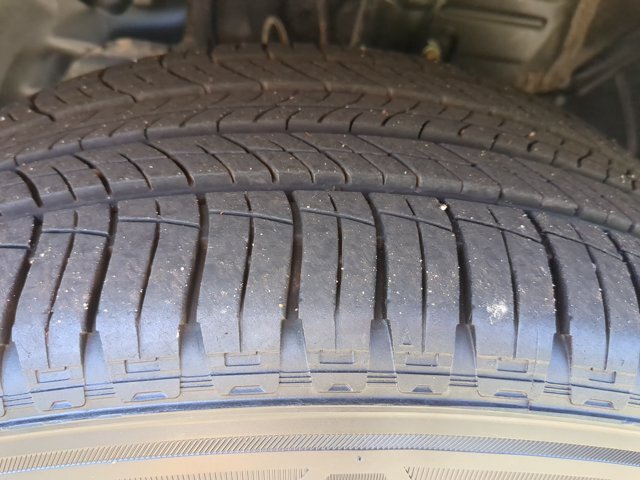 Used 2025 Honda Pilot EX-L image 12