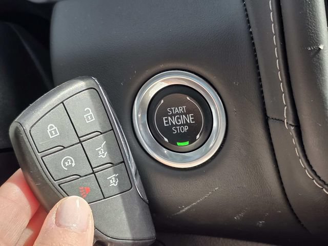 Used 2024 GMC Yukon Denali Ultimate AWD/4WD image 21