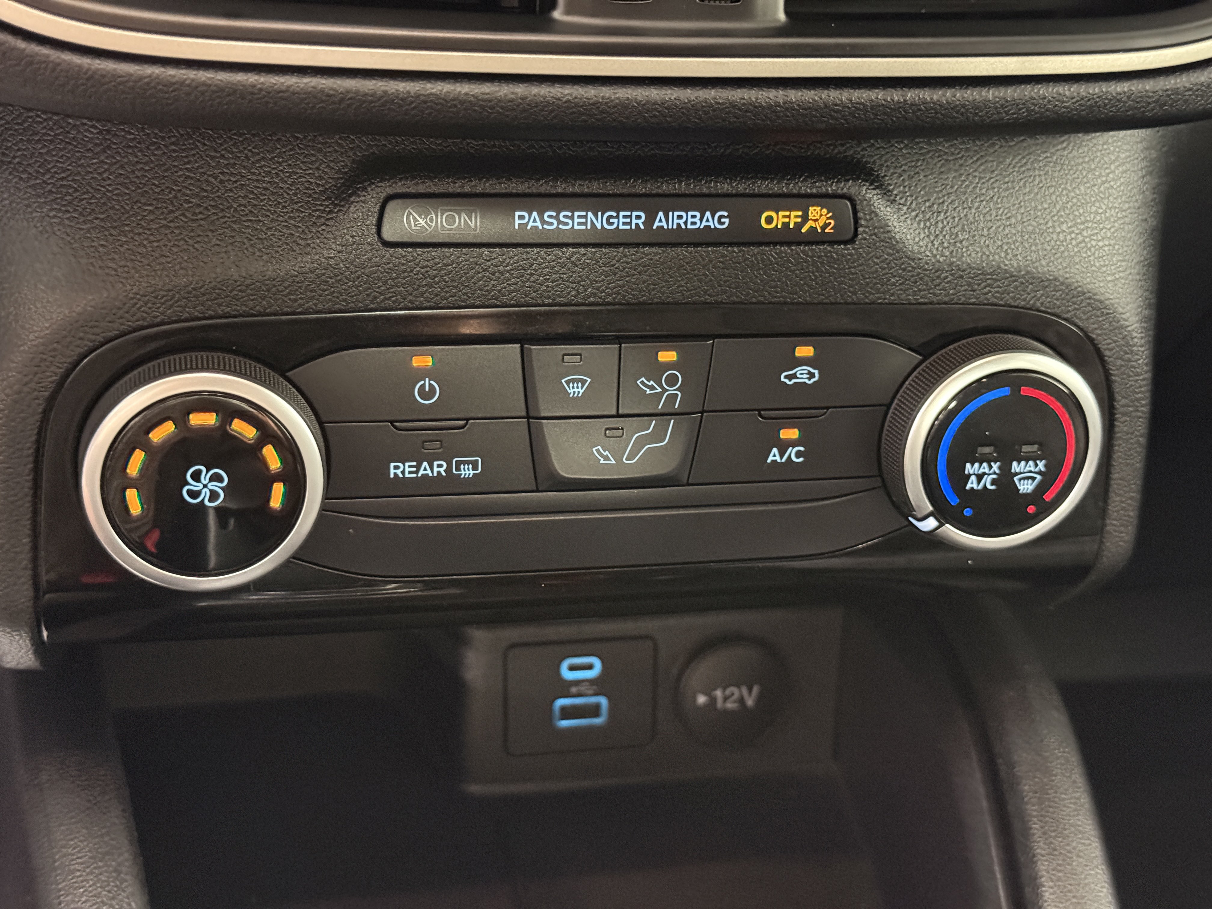 Certified 2022 Ford Escape SE w/ SE Sport Appearance Package FWD image 20