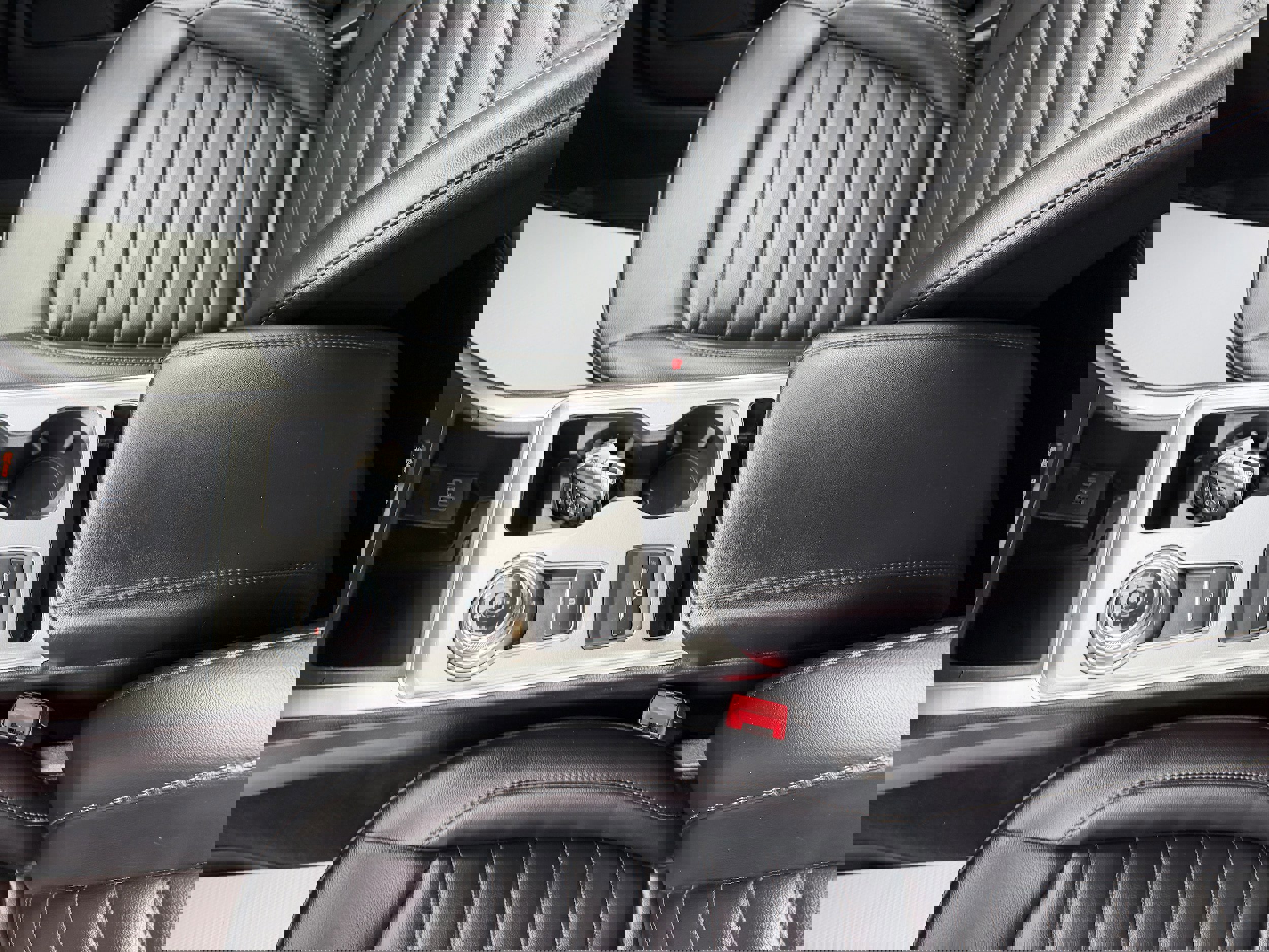 Certified 2024 Ford Edge SEL w/ Convenience Package image 15