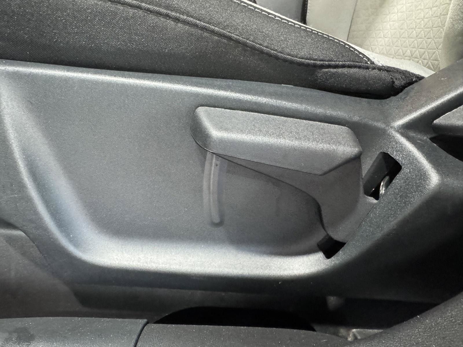 Certified 2025 Ford Escape Active w/ Cold Weather Package FWD image 20
