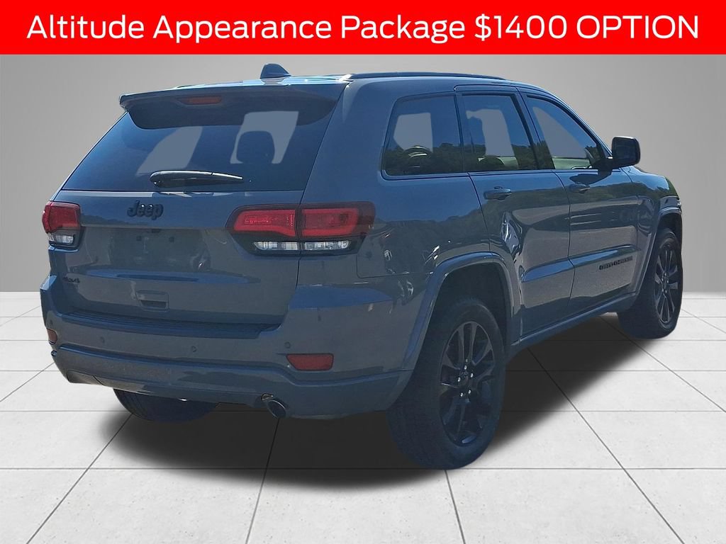 Used 2021 Jeep Grand Cherokee Laredo X AWD/4WD image 4