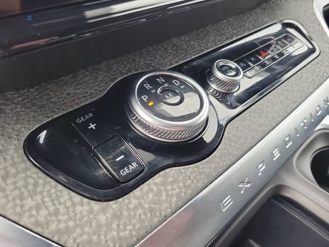 Certified 2026 Ford Expedition Tremor AWD/4WD image 16