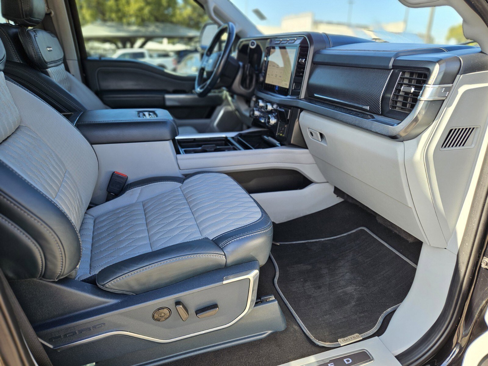 Certified 2024 Ford F250 Limited w/ FX4 Off-Road Package image 13