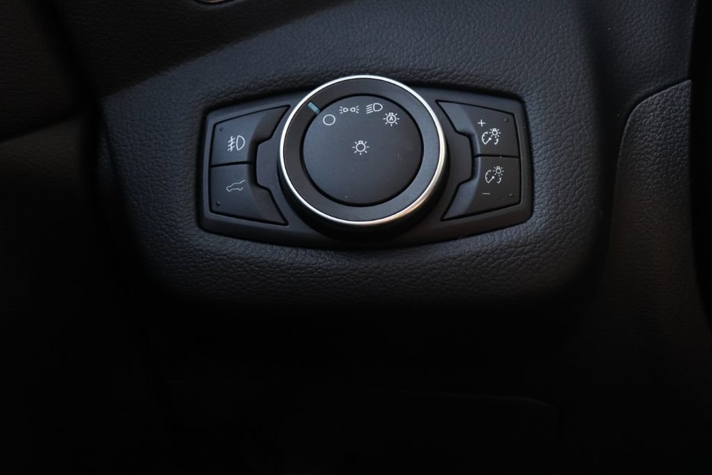 Certified 2019 Ford Escape Titanium AWD/4WD image 25