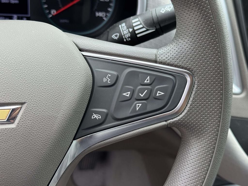 Used 2024 Chevrolet Malibu LT FWD image 13