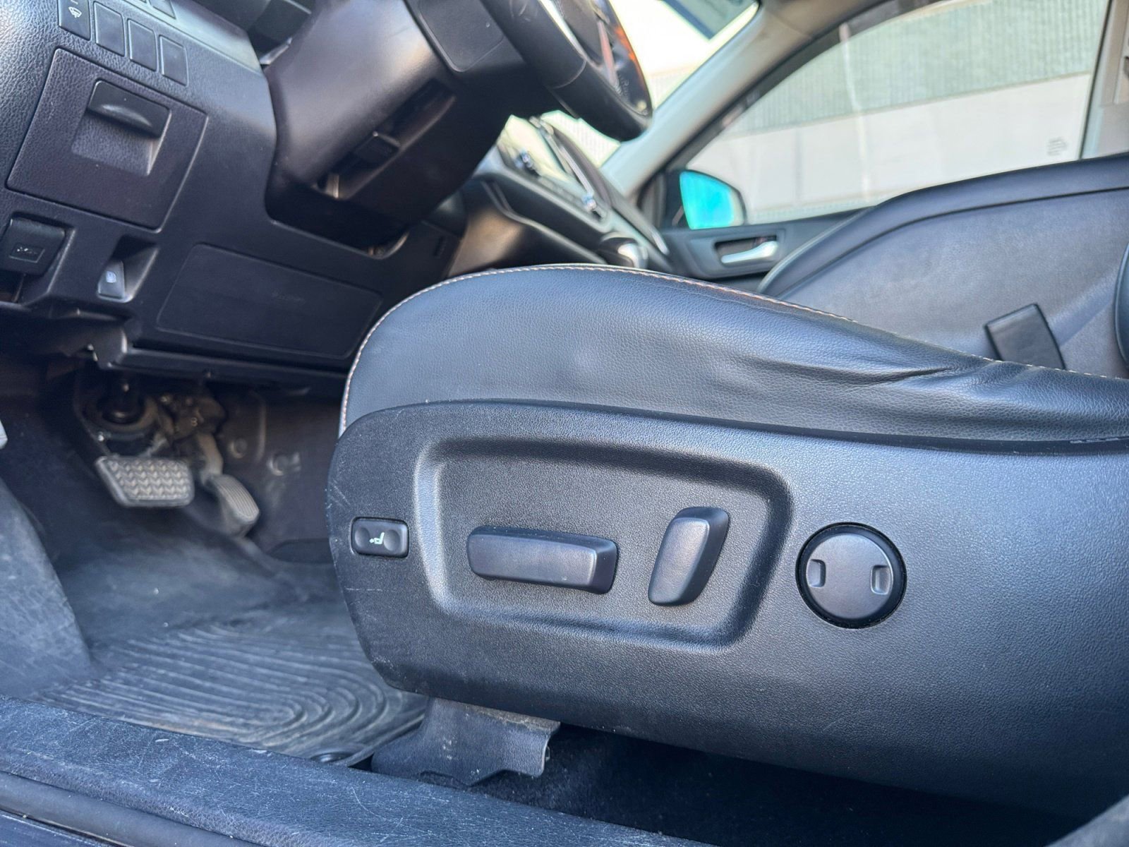 Used 2017 Toyota Highlander XLE image 21